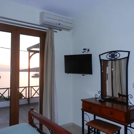 Anemoessa Apts Aparthotel
