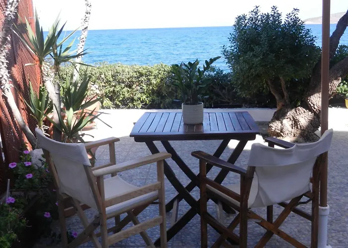 Apart Otel Anemoessa Apts