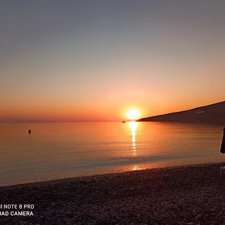 아파트호텔 Anemoessa Apts Livadia (Tilos)